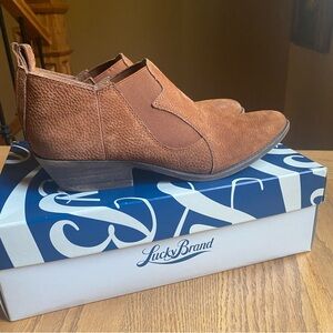 Lucky Brand Joelle Ankle Booties in Nubuck Leather Women’s 8.5M